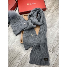 Love Piana Caps Scarfs